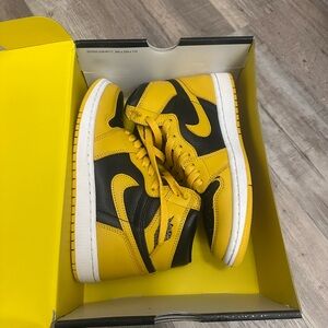 Jordan 1 Yellow and Black High-Top Sneakers